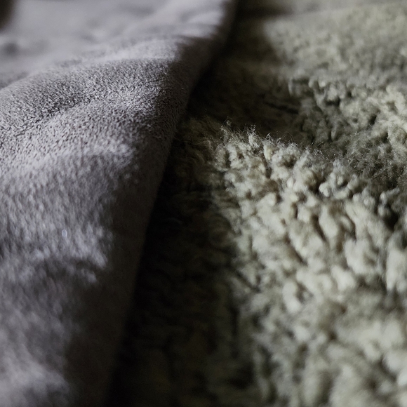 Green full length coat - Picture 9 of 9